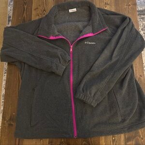 Women’s Plus Size Full-Zip Columbia Jacket